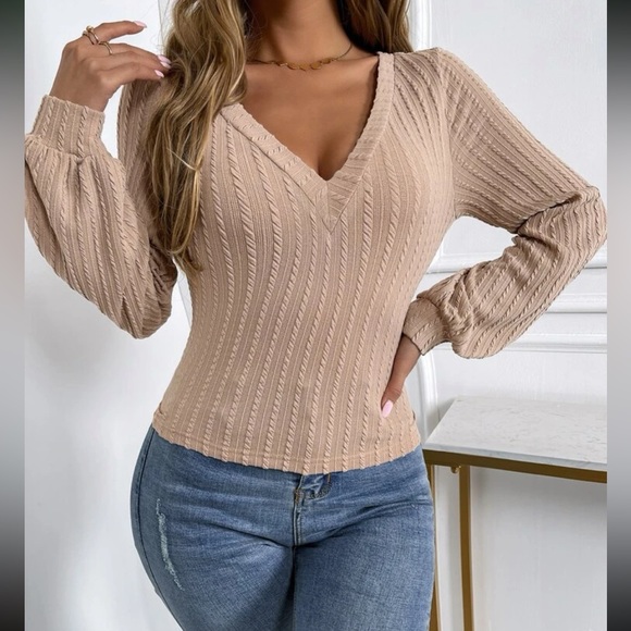 Boho lantern sleeve ribbed top - Picture 2 of 15